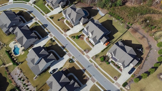 How HOA and Condo Associations Should Plan Exterior Painting 3–7 Years in Advance (And Why Most Don’t)